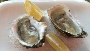 alt="2 Oysters Common Aphrodisiac"